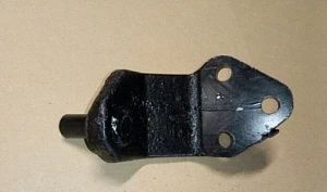 10487